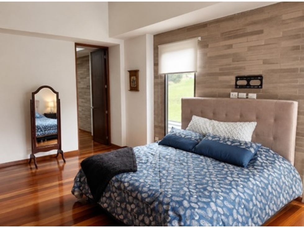 ARRIENDO DE GRAN CASA YERBABONITA SOPO — foto 3