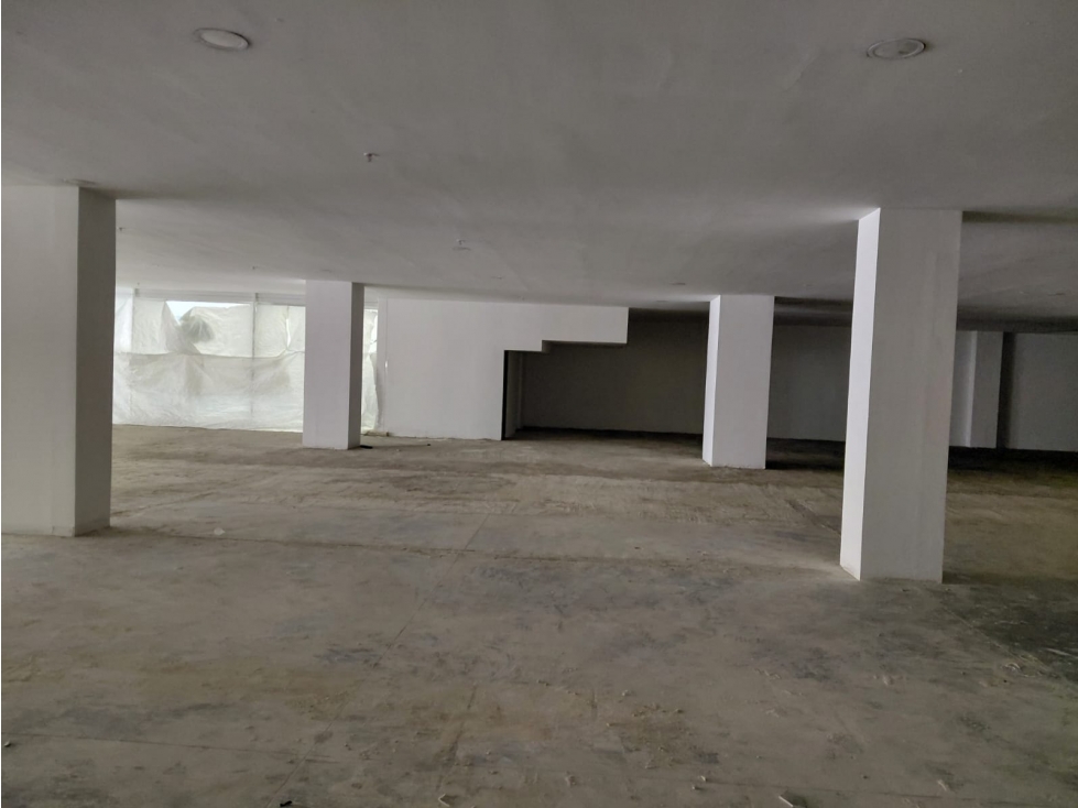 ARRIENDO ESPECTACULAR LOCAL EN SUBA — foto 4