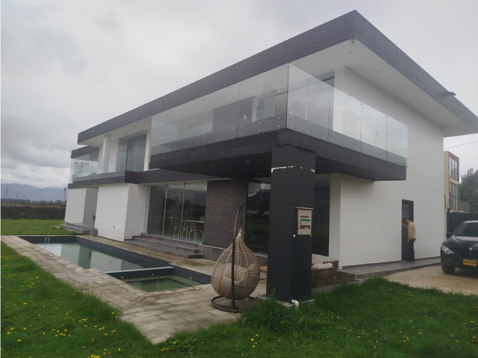 VENTA DE ESPECTACULAR CASA EN COTA — foto 6