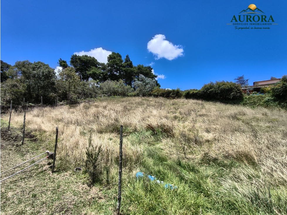 LOTE DE 1.500 M² CON VISTA EN EL ROSARIO SANTA ELENA