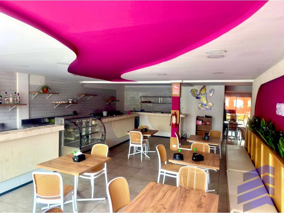 LOCAL COMERCIAL EN RENTA EN CUENCA | 300 M² | EXCELENTE UBICACIÓN