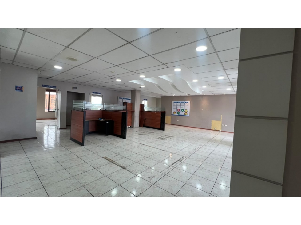 PLANTA CORPORATIVA EN RENTA | REMIGIO CRESPO, CUENCA — foto 2