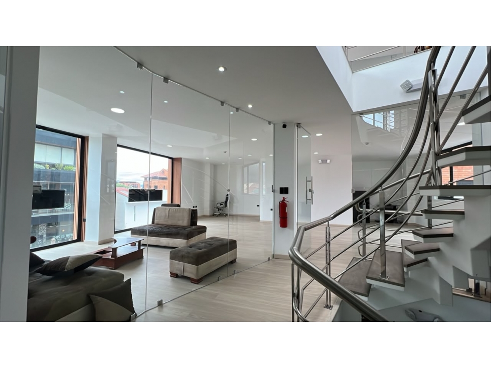 ÚLTIMOS 73m² DISPONIBLES EN EXCLUSIVA ZONA CORPORATIVA DE CUENCA — foto 4