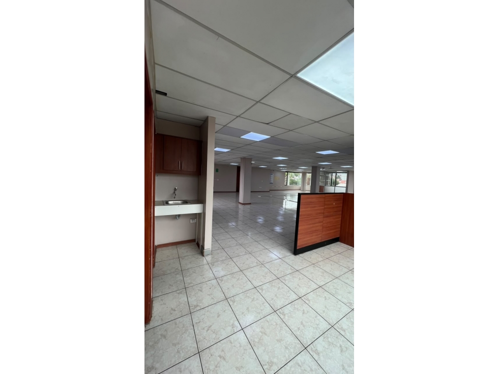 PLANTA CORPORATIVA EN RENTA | CUENCA — foto 5