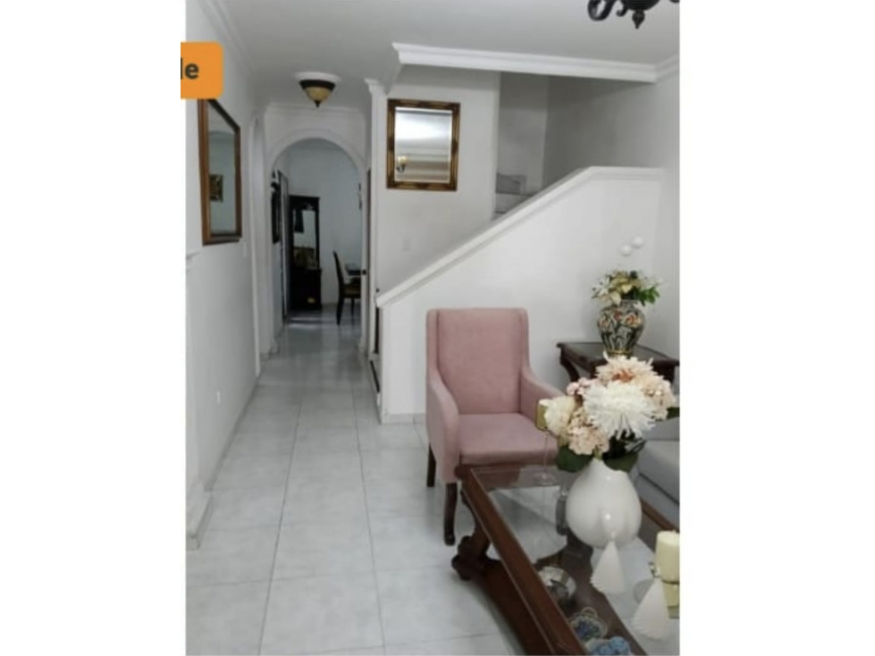 Casa Hermosa conjunto cerrado en Alameda Real-Cartagea