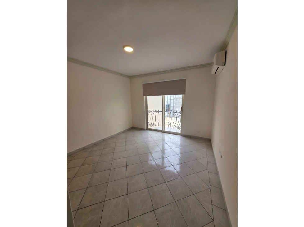 CASA EN RENTA EN PEDREGAL LA SILLA — foto 2