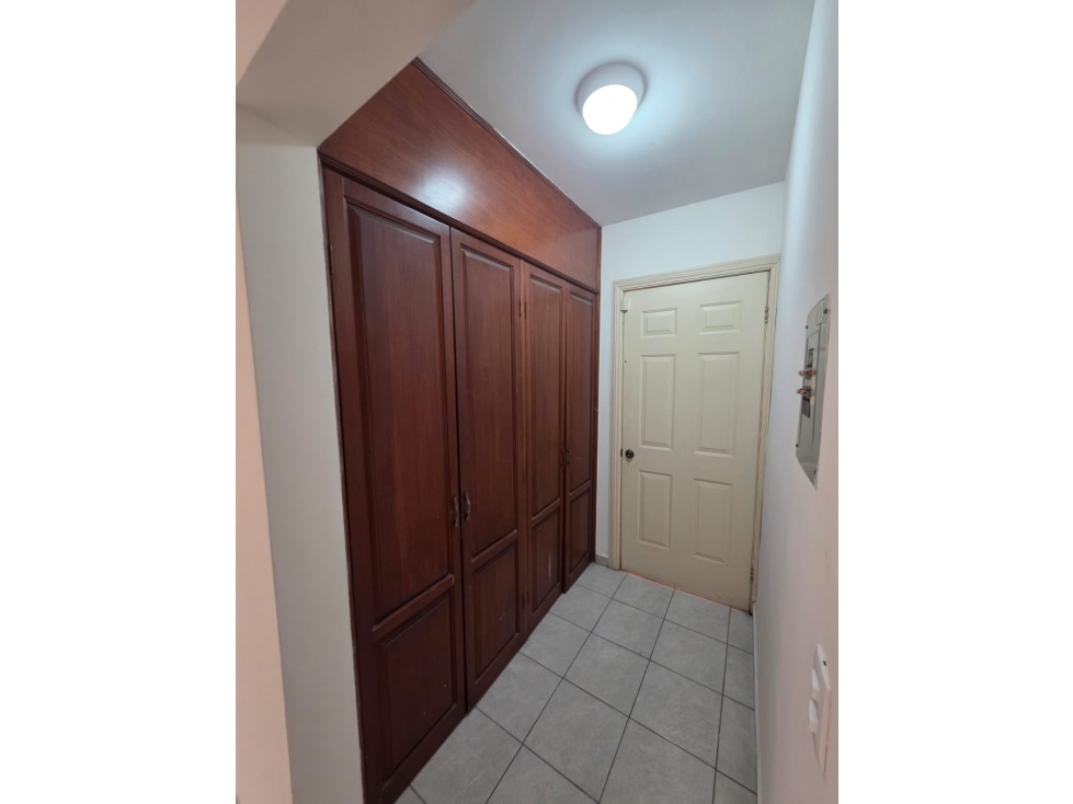 CASA EN RENTA EN PEDREGAL LA SILLA — foto 3
