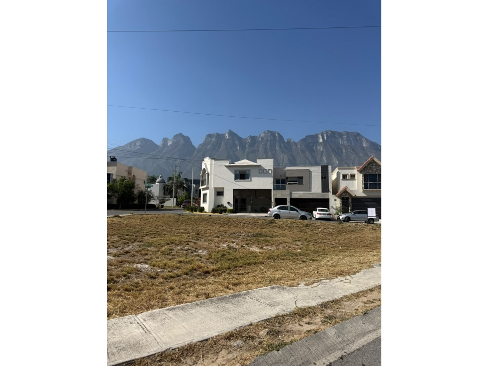 VENTA TERRENO EN CUMBRES ELITE - 5