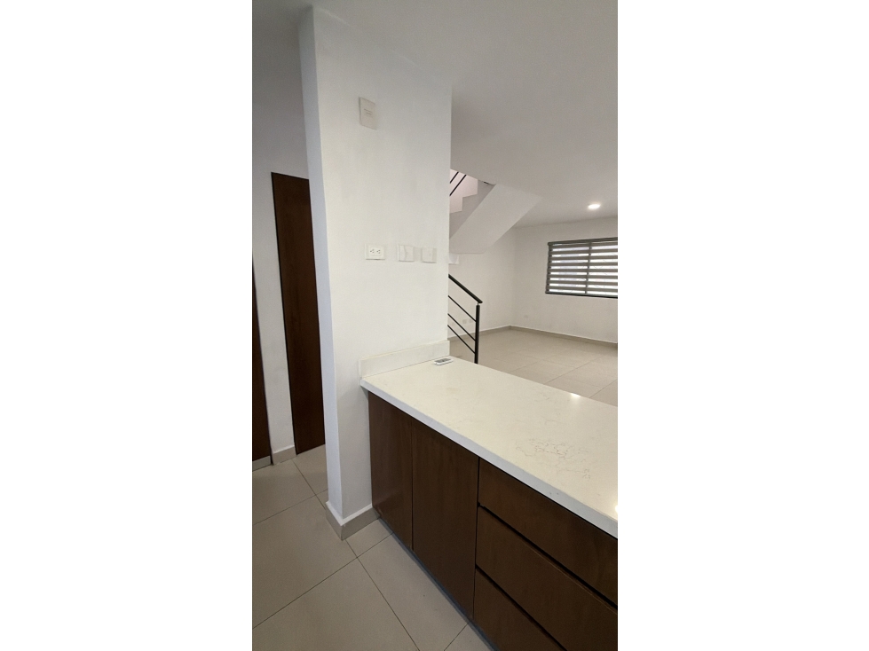 CASA EN RENTA MONTELLAN CARRETERA NACIONAL — foto 6