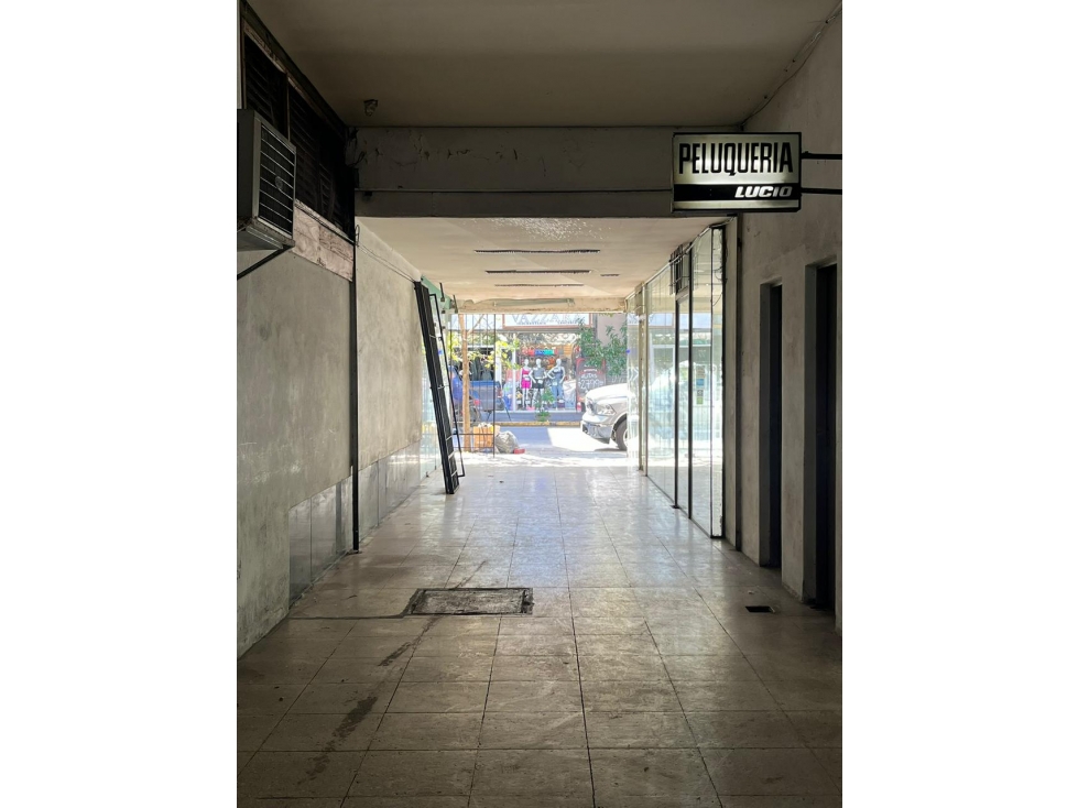 VENTA | LOCALES | GALERIA | SALON | ZONA PUERTO - 3