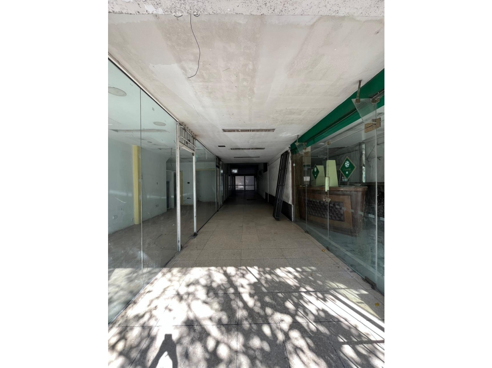 VENTA | LOCALES | GALERIA | SALON | ZONA PUERTO - 5