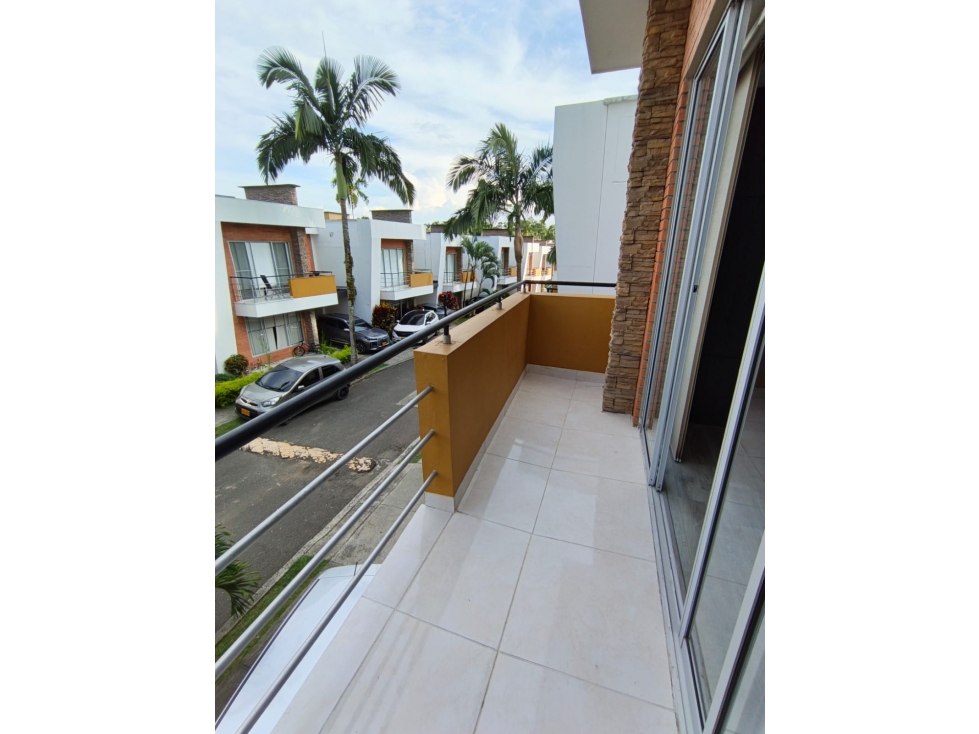 SE VENDE HERMOSA CASA CONJUNTO MIRADOR DEL COLIBRI DOSQUEBRADAS — foto 2