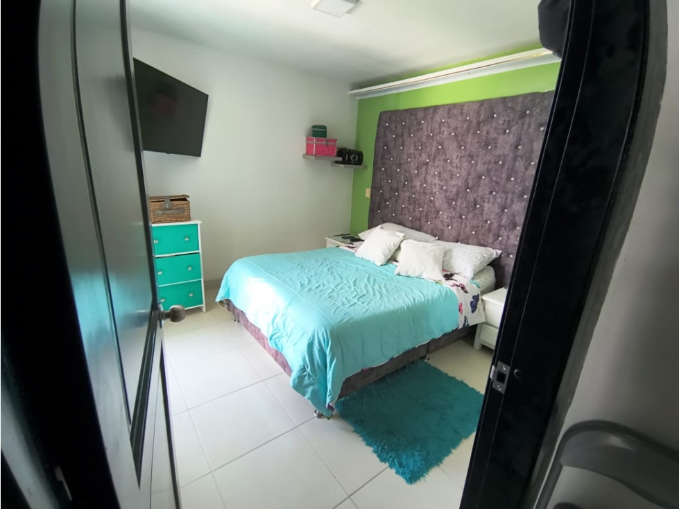 SE VENDE HERMOSO APARTAMENTO EN CONDINA BATARA PARQUE CENTRAL — foto 2