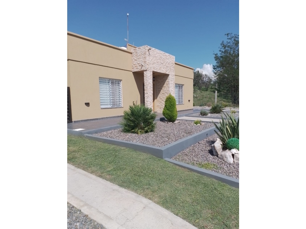CASA ALTOS DE CARLOS PAZ - 1