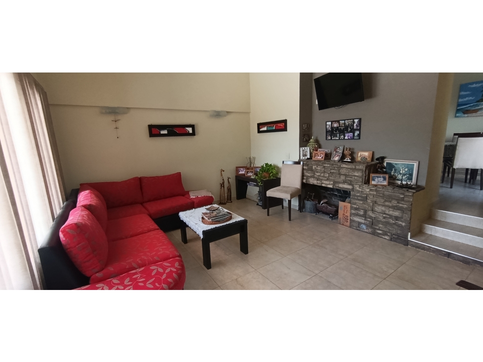 CASA EN VENTA ,MAS 2 DEPTOS, VILLA CALRLOS PAZ, CORDOBA - 3