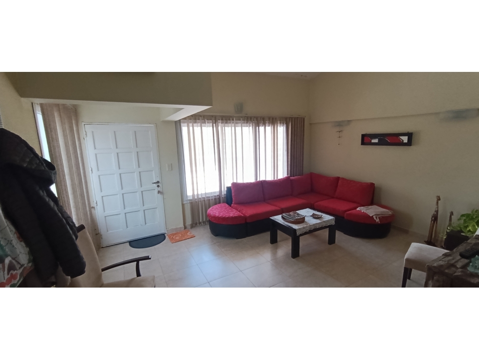 CASA EN VENTA ,MAS 2 DEPTOS, VILLA CALRLOS PAZ, CORDOBA - 4