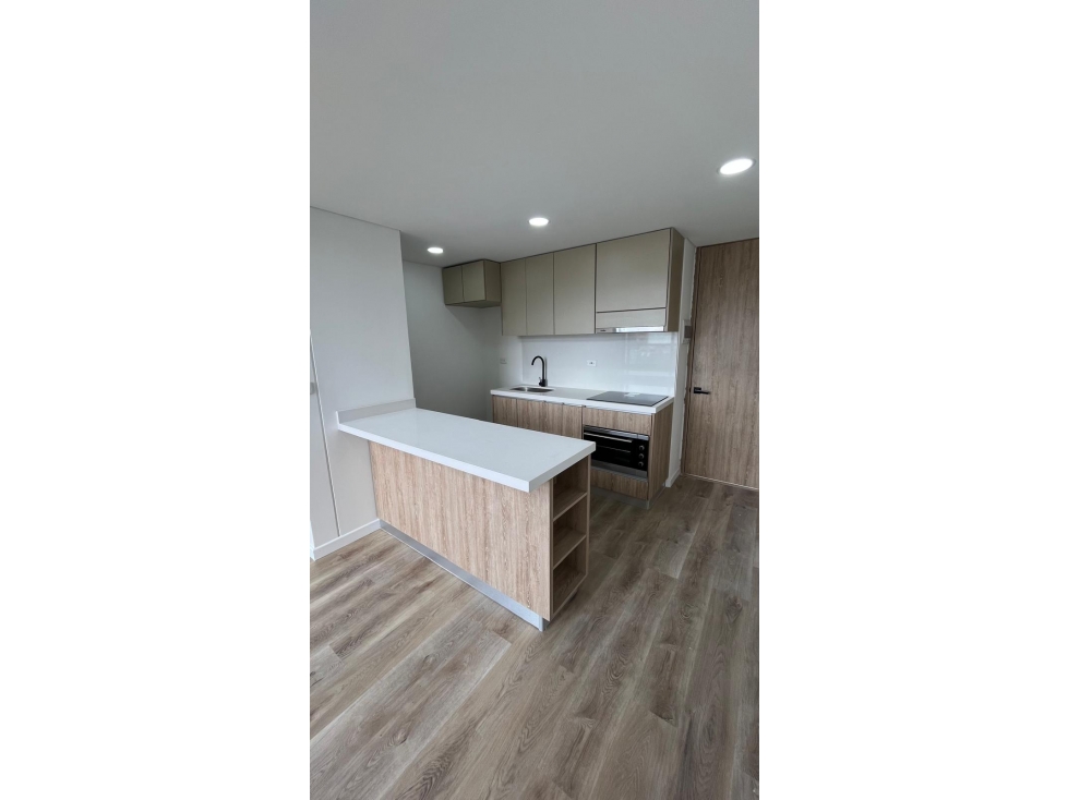Dúplex nuevo de 40 m² con balcón y vista panorámica en Pasadena — foto 2