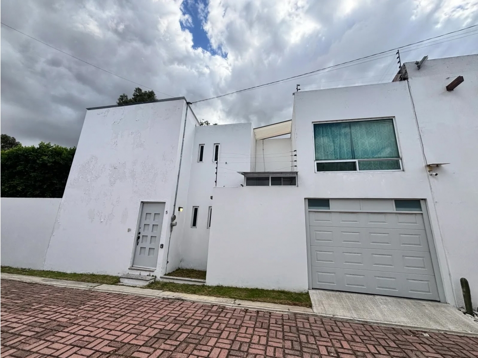 Casa en renta en Ex Hacienda de la Carcaña - 1