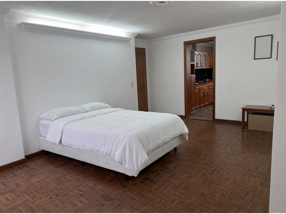 Se Vende Apartamento cerca al segundo parque de laureles — foto 4