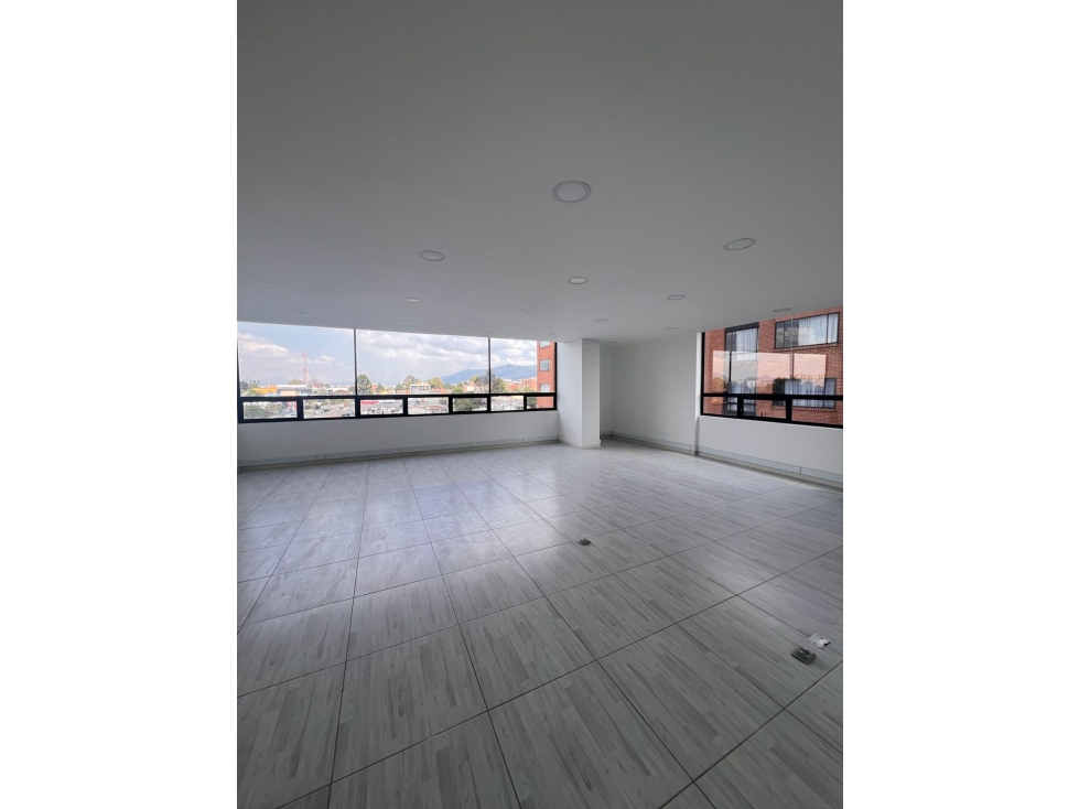 VENTA/ARRIENDO OFICINA CEDRITOS EDIFICIO SOKO (MG)