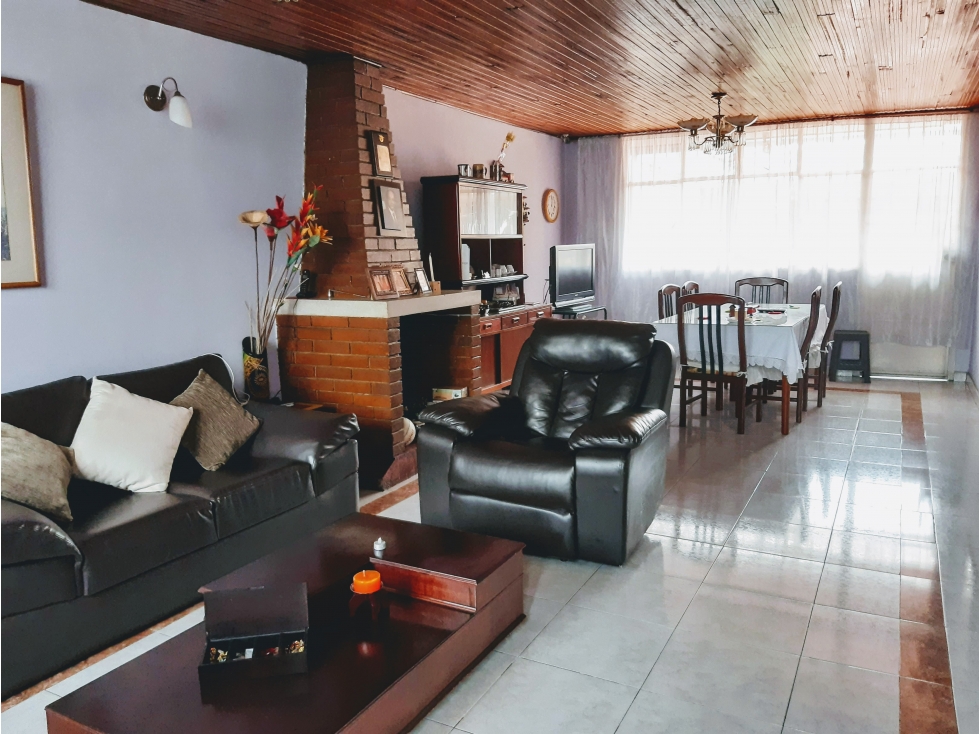 VENTA / ARRIENDO CASA NORMANDIA SOBRE LA BOYACA