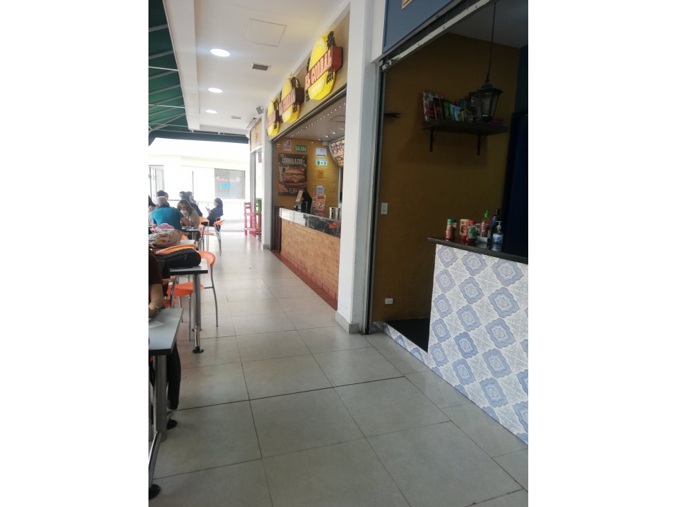 VENTA/ARRIENDO LOCAL PLAZOLETA JAVERIANA (MG)