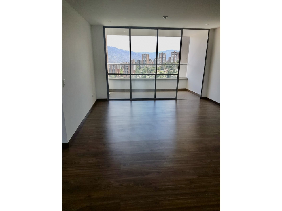 APARTAMENTO ENVIGADO CERCA COLEGIO CUMBRES — foto 3