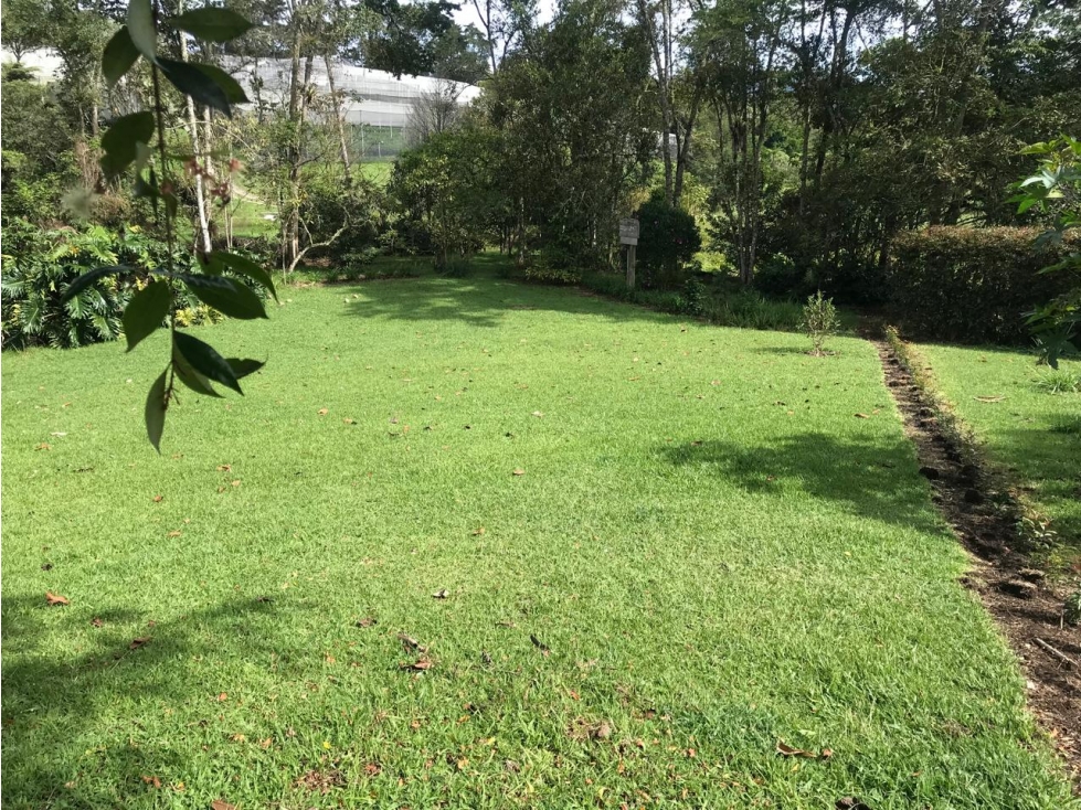 HERMOSO LOTE EL RETIRO VEREDA PANTANILLO