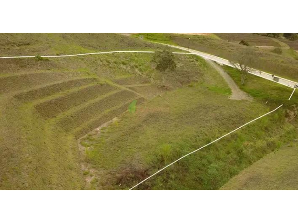 LOTE EN RIONEGRO VEREDA MAMPUESTO ENTRANDO POR LA MOSQUITA