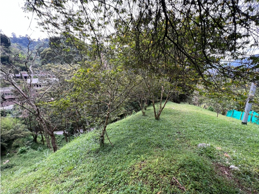 EXCELENTE LOTE ENVIGADO VIA LA CATEDRAL PARTE BAJA - 1