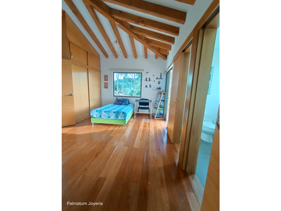 HERMOSA CASA FINCA EN EL RETIRO A 10 MINUTOS DEL PARQUE — foto 6