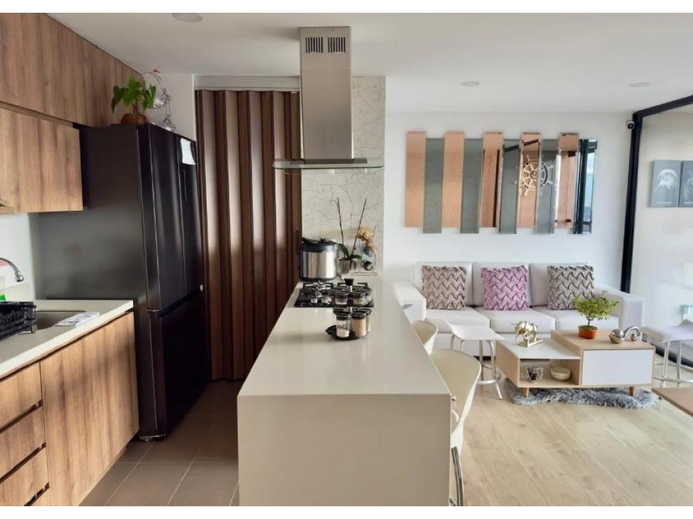 HERMOSO APARTAMENTO MODERNO CON HERMOSA VISTA EN ENVIGADO — foto 3