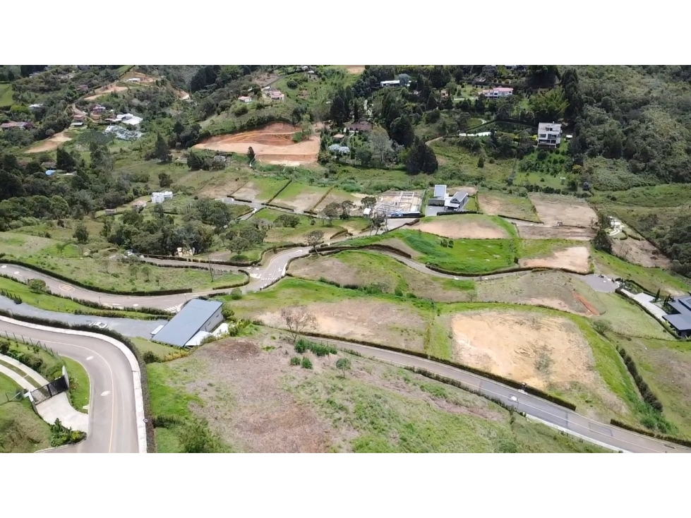 LOTE EN GUARNE EN PARCELACION A 7 MINUTOS DEL AEROPUERTO — foto 6