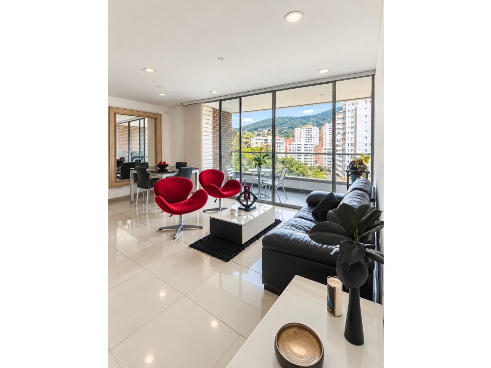 APARTAMENTO AMPLIO SIN PONIENTE ENVIGADO SECTOR COLEGIO CUMBRES