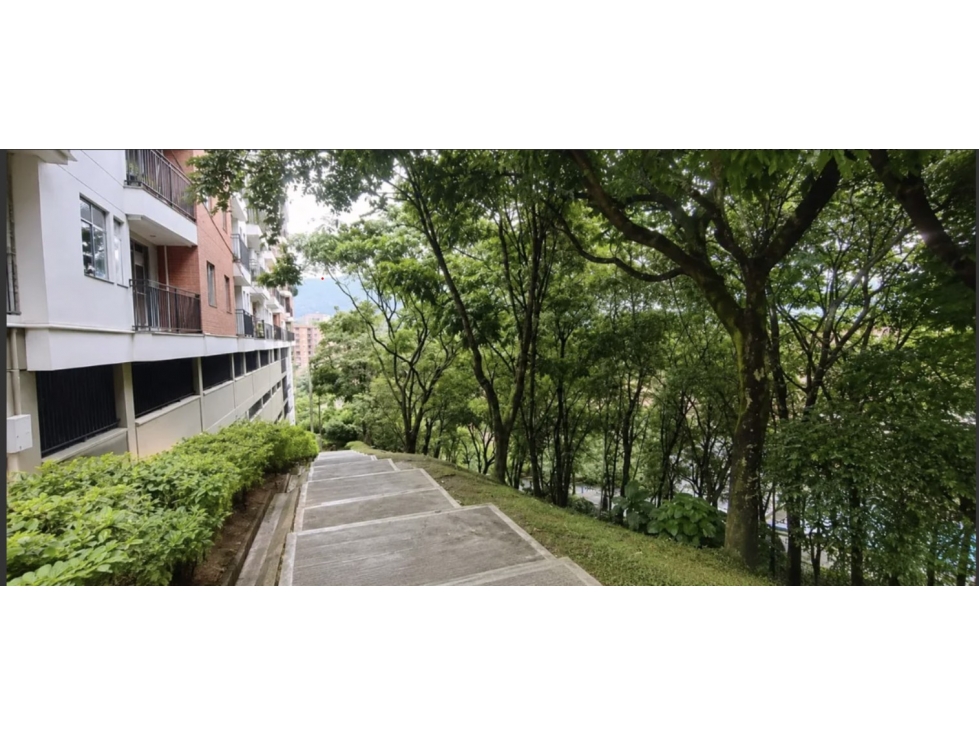 APARTAMENTO ENVIGADO EDIFICIO SECTOR INMACULADA PARQUEADERO Y UTIL — foto 5