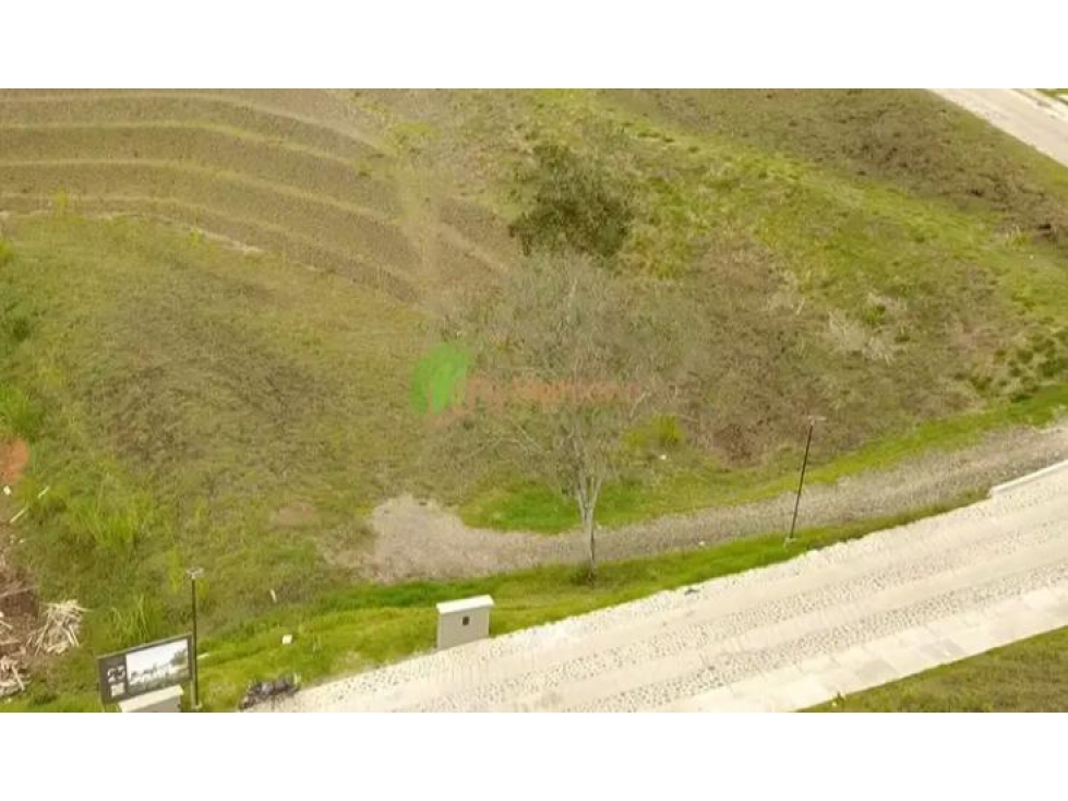 LOTE EN RIONEGRO VEREDA MAMPUESTO ENTRANDO POR LA MOSQUITA — foto 2