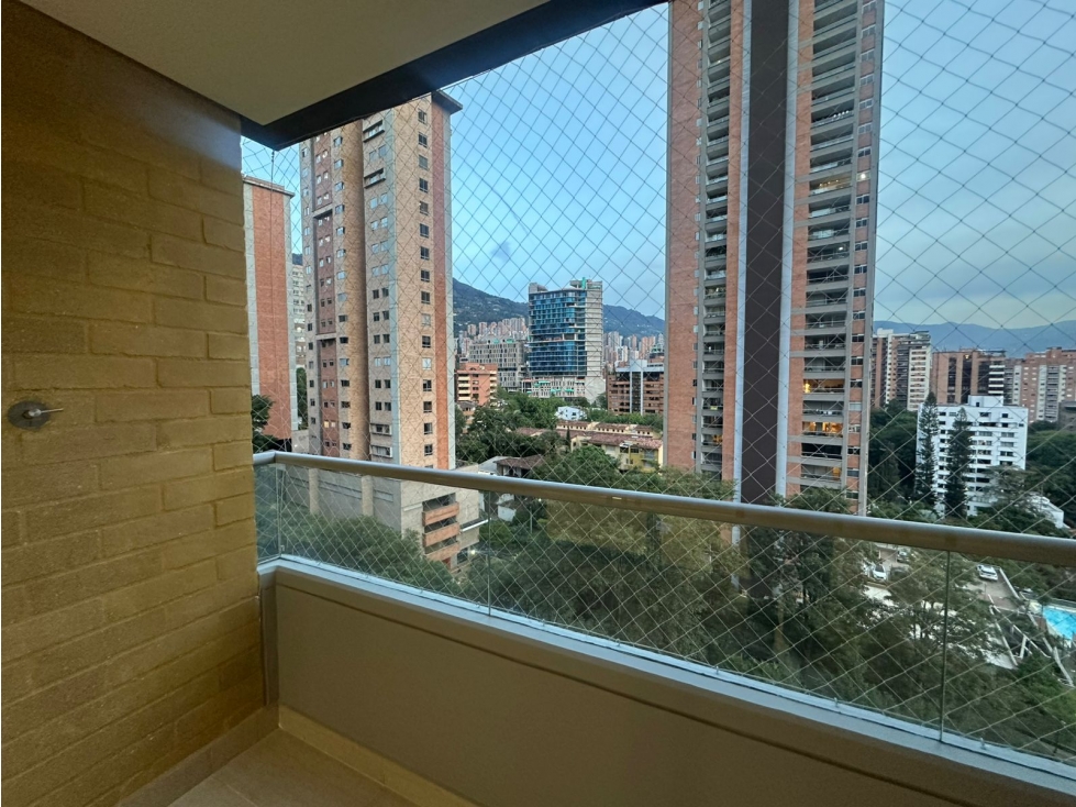 APARTAMENTO MEDELLIN POBLADO PISO ALTO SECTOR CASTROPOL