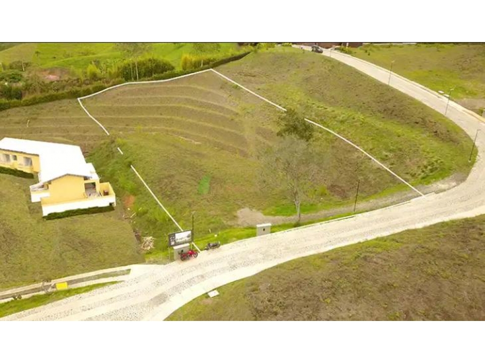 LOTE EN RIONEGRO VEREDA MAMPUESTO ENTRANDO POR LA MOSQUITA — foto 3