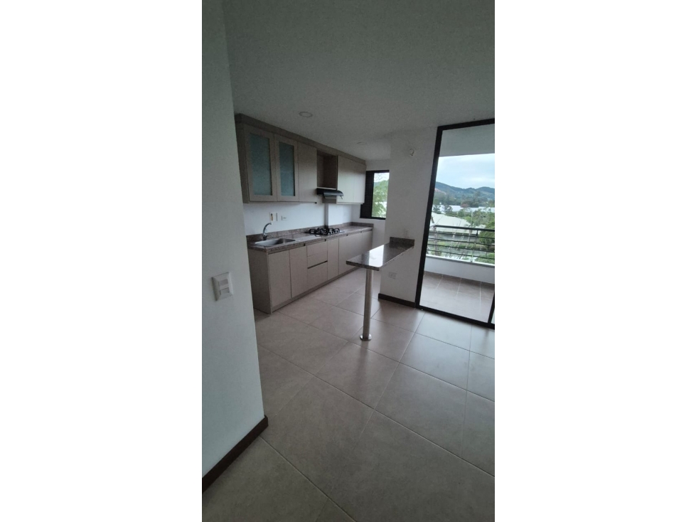 APARTAMENTO LA CEJA CERCA AL VIVA SECTOR SAN CAYETANO — foto 2