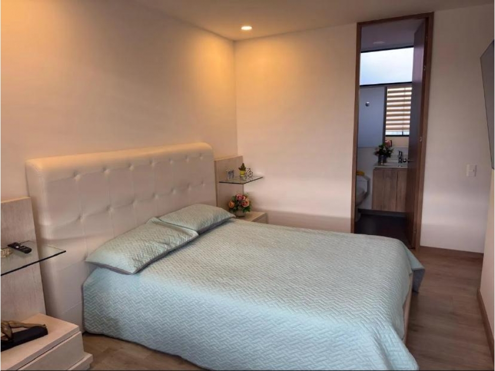 HERMOSO APARTAMENTO MODERNO CON HERMOSA VISTA EN ENVIGADO — foto 6