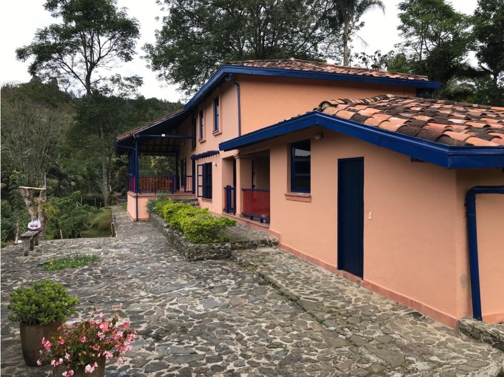 FINCA GUARNE 1 KM DE LA MEDELLIN BOGOTA ESTILO ESPAÑOL REMODELADA — foto 3