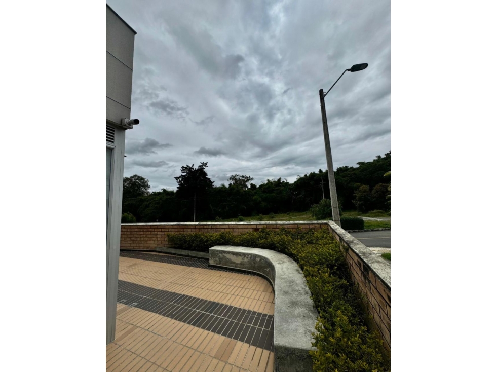 HERMOSO Y AMPLIO APARTAMENTO SAN ANTONIO DE PEREIRA — foto 3