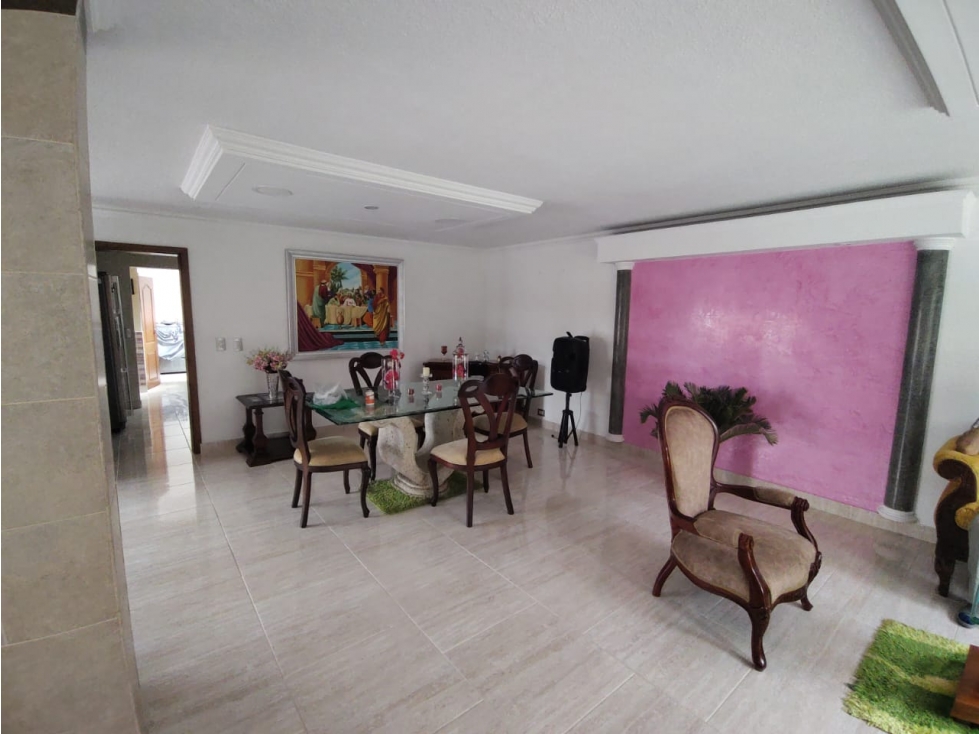 CASA PRIMER PISO LAURELES LA CASTELLANA CERCA AL EXITO DE LA 80 — foto 5