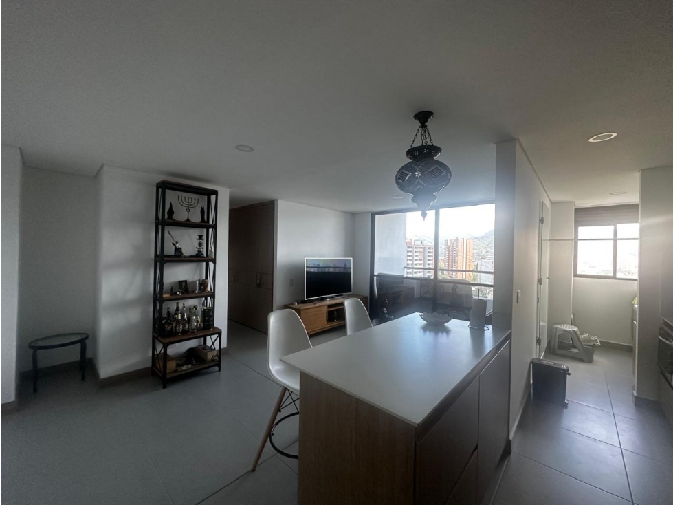 APARTAESTUDIO ENVIGADO PISO ALTO SECTOR TRIANON — foto 5