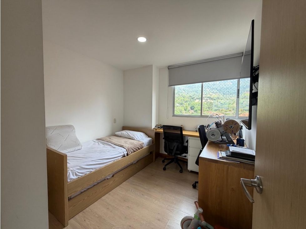 APARTAMENTO EN VENTA EN LOMA DEL ESMERALDAL ENVIGADO — foto 6