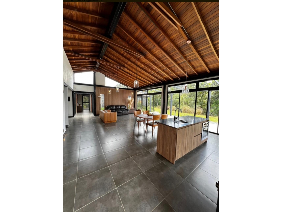 HERMOSA CASA DE UN SOLO NIVEL CAMPESTRE ENVIGADO ALTO DE LAS PALMAS — foto 6