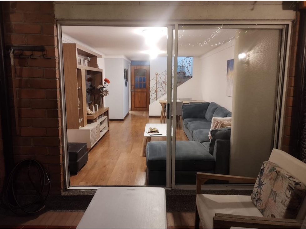 CASA EN UNIDAD CERRADA 3 NIVELES SECTOR BELEN LA MOTA MEDELLIN — foto 6
