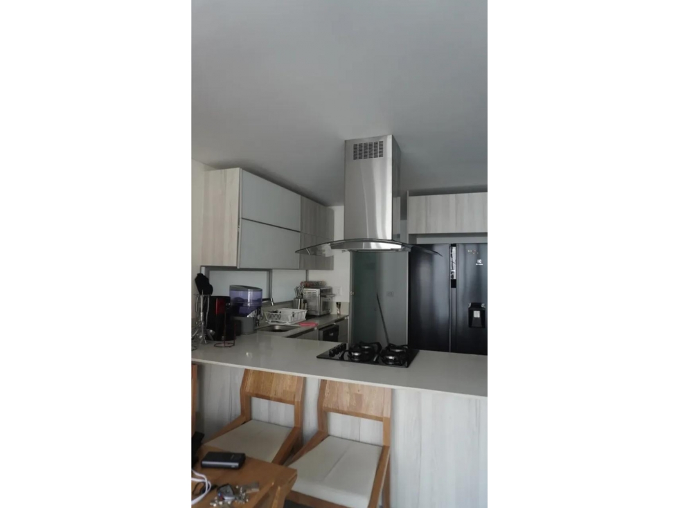 AMPLIO APARTAMENTO CIUDAD DEL RIO MEDELLIN — foto 3