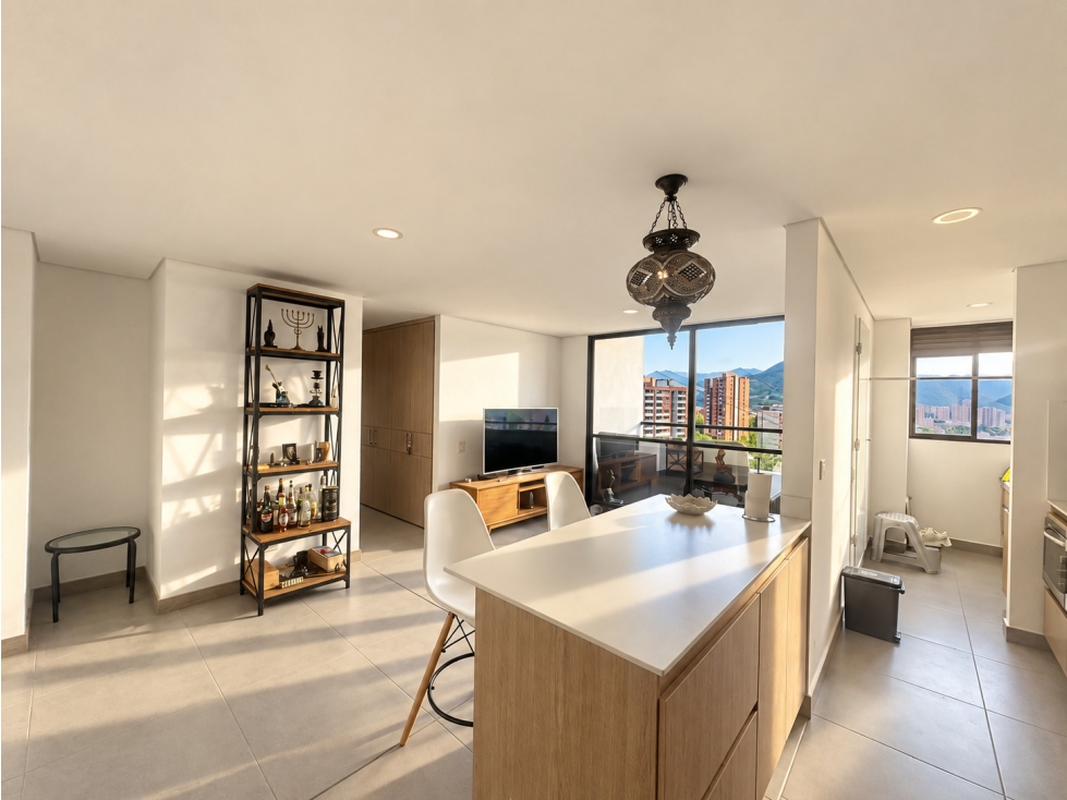 APARTAESTUDIO ENVIGADO PISO ALTO SECTOR TRIANON