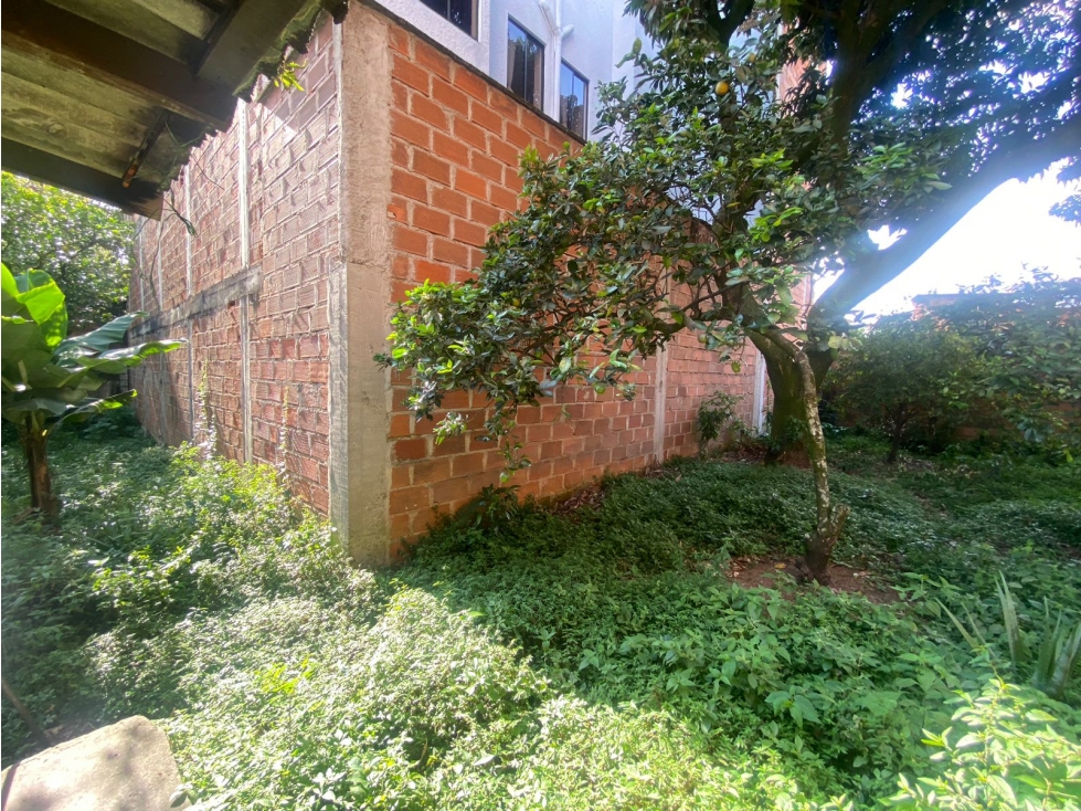CASA LOTE ENVIGADO SECTOR HOSPITAL
